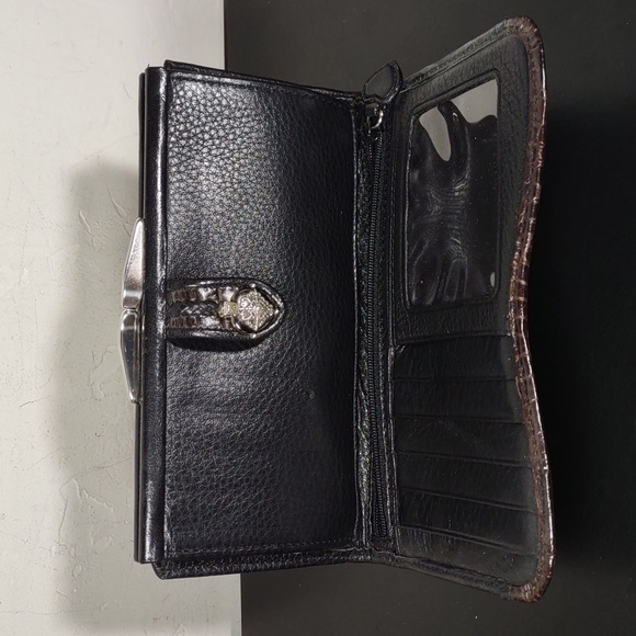 Brighton Pebbled Leather Convertible Clutch/Wallet/Crossbody Bag - Picture 8 of 8